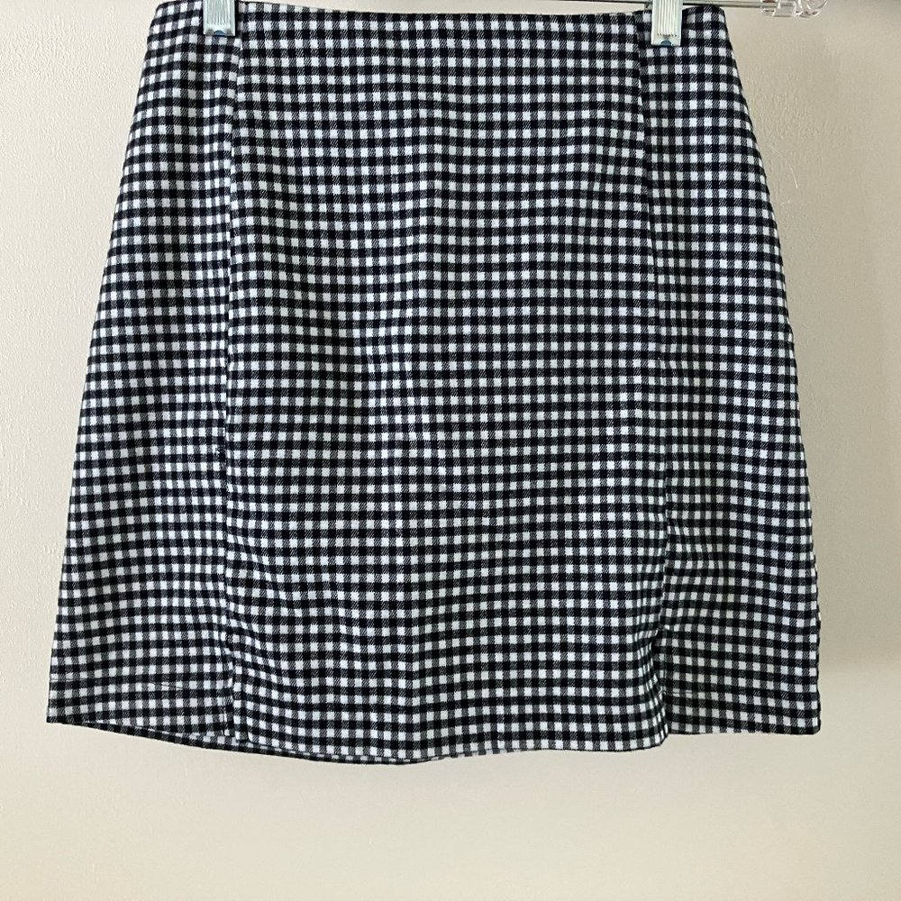 5/$15 Eyeshadow Skirt Juniors Size 7 Black White Checkered  A-Line Vented Mini